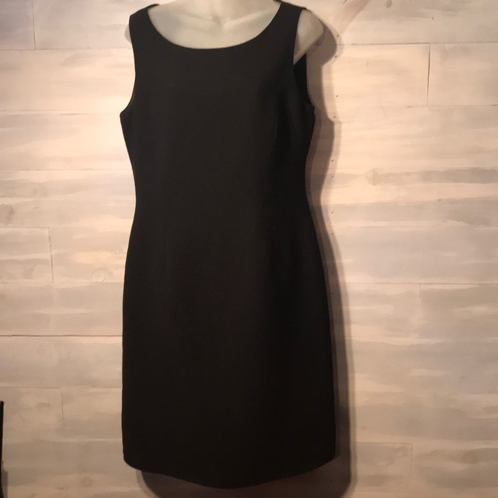 WORTHINGTON sleeveless black dress size 8